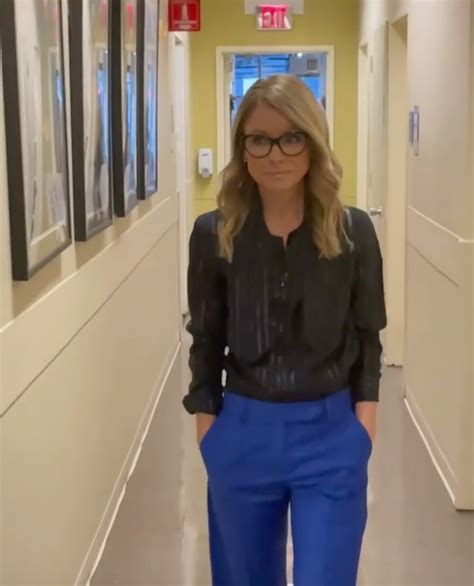 kelly ripa gucci glasses|Kelly Ripa's a 20/20 In New Gucci Glasses And Electric Pants.